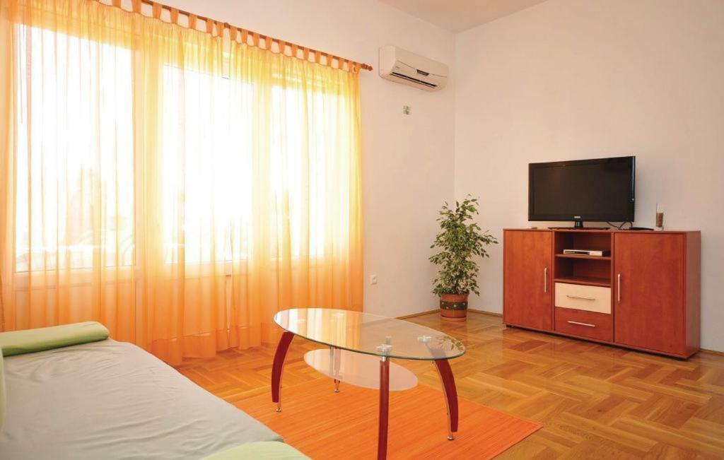 Apartment Orange Макарска Экстерьер фото