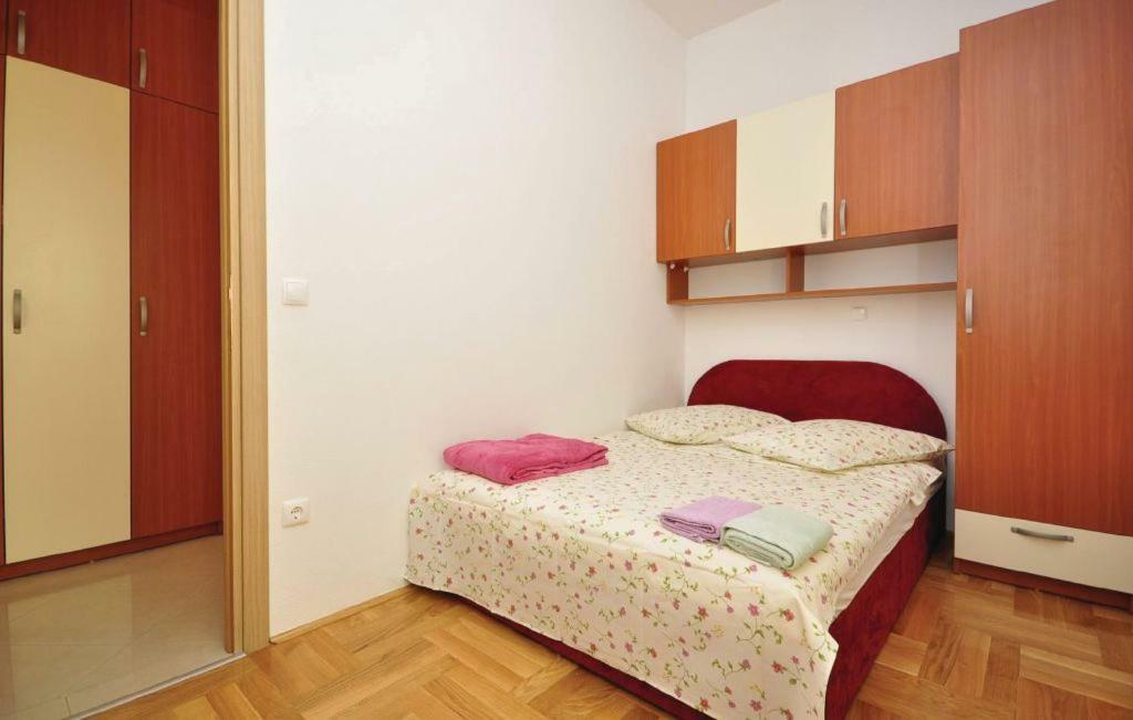 Apartment Orange Макарска Экстерьер фото